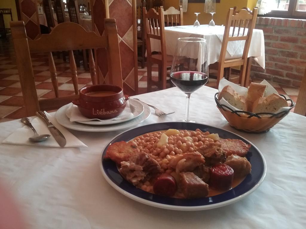 Posada Sobrevilla Espinama Esterno foto