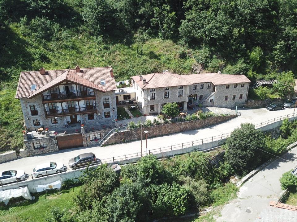 Posada Sobrevilla Espinama Esterno foto