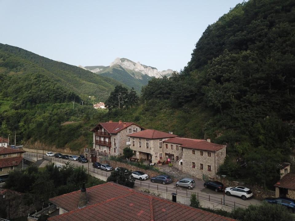 Posada Sobrevilla Espinama Esterno foto